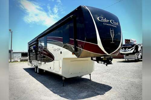 2020 Forest River Cedar Creek Champagne Edition 38EL in moore OK