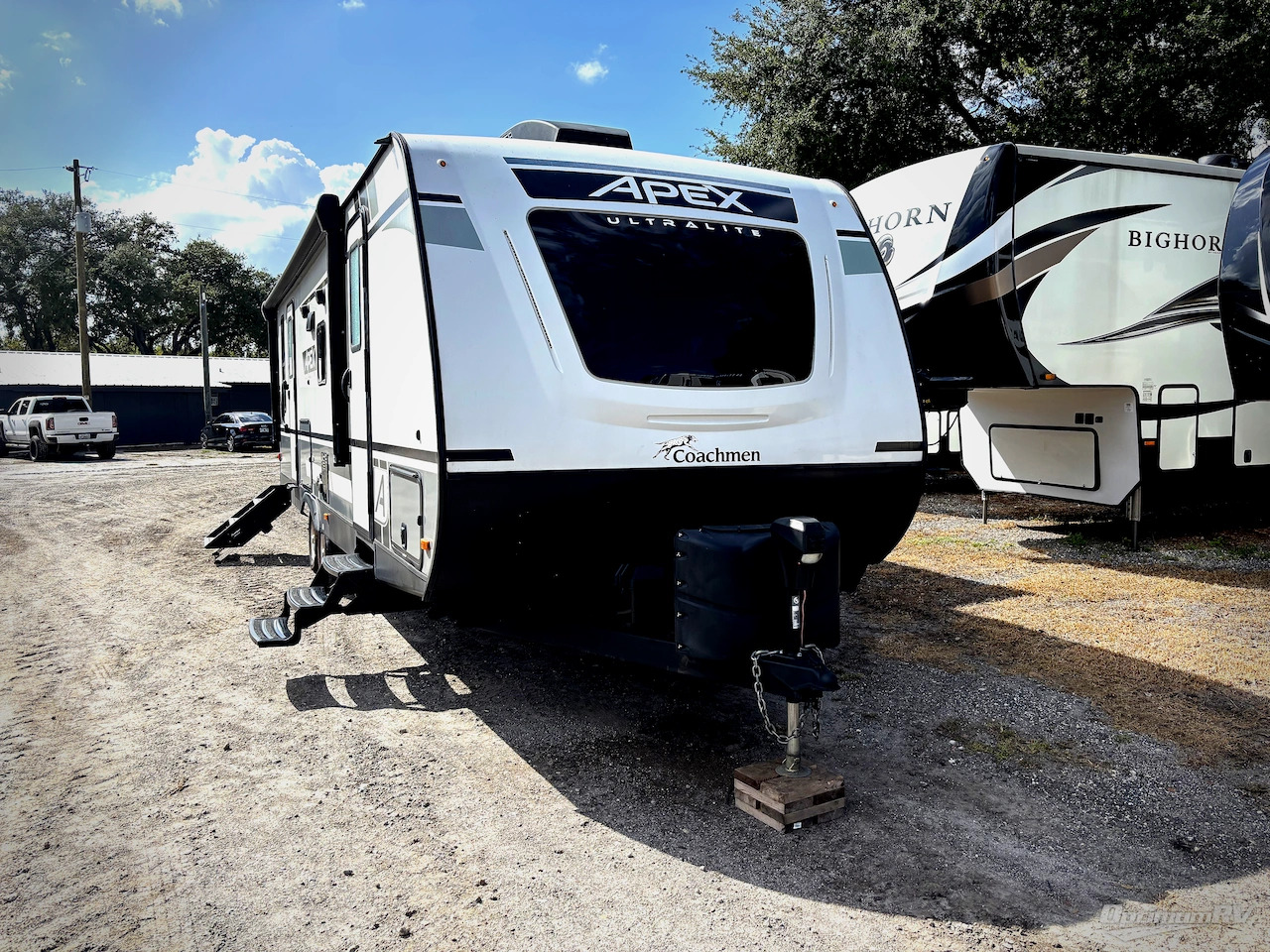 2022 Coachmen Apex Ultra-Lite 266BHS RV