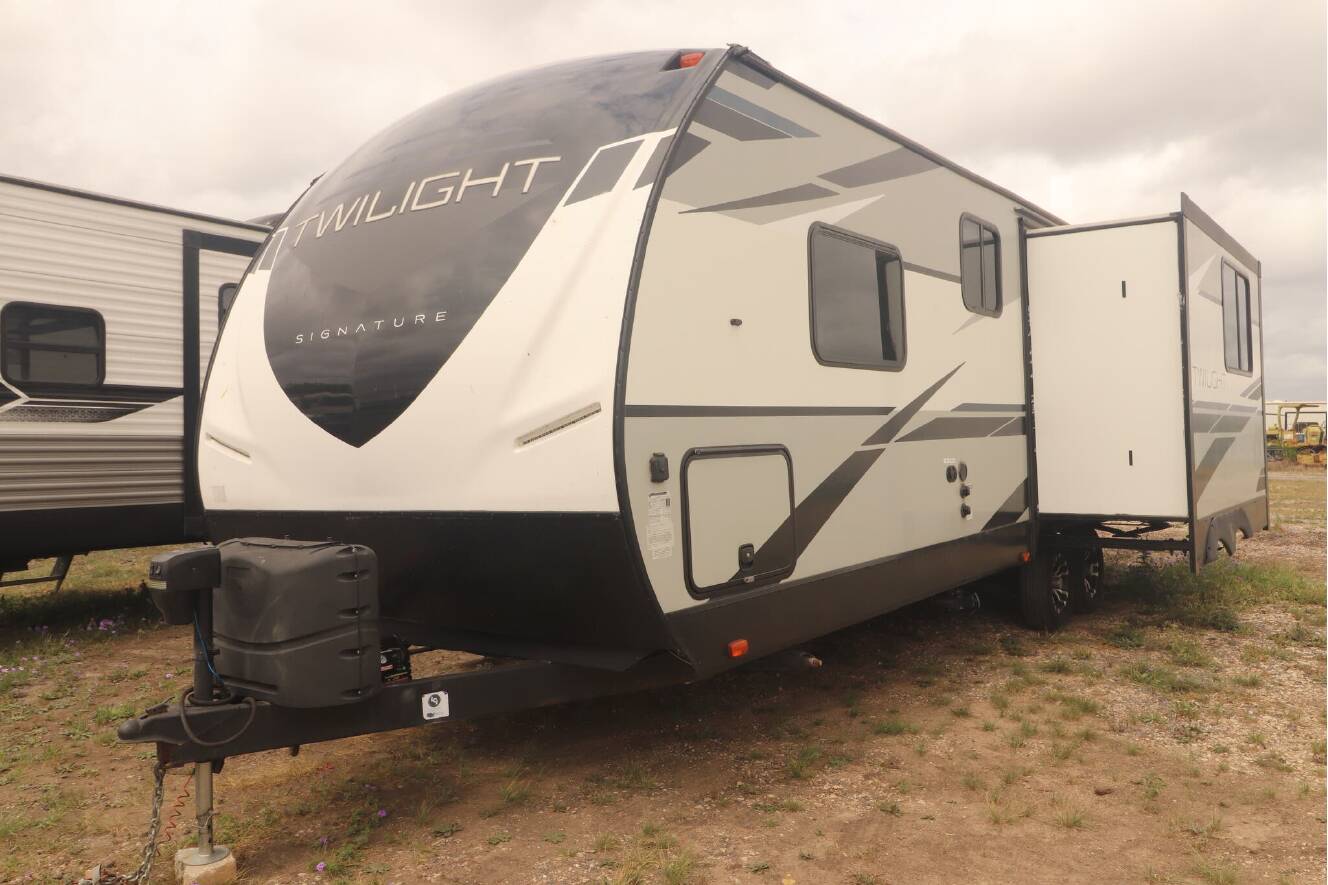 A photo of this 2021 Cruiser Rv Corp TWILIGHT SIGNATURE TW2500