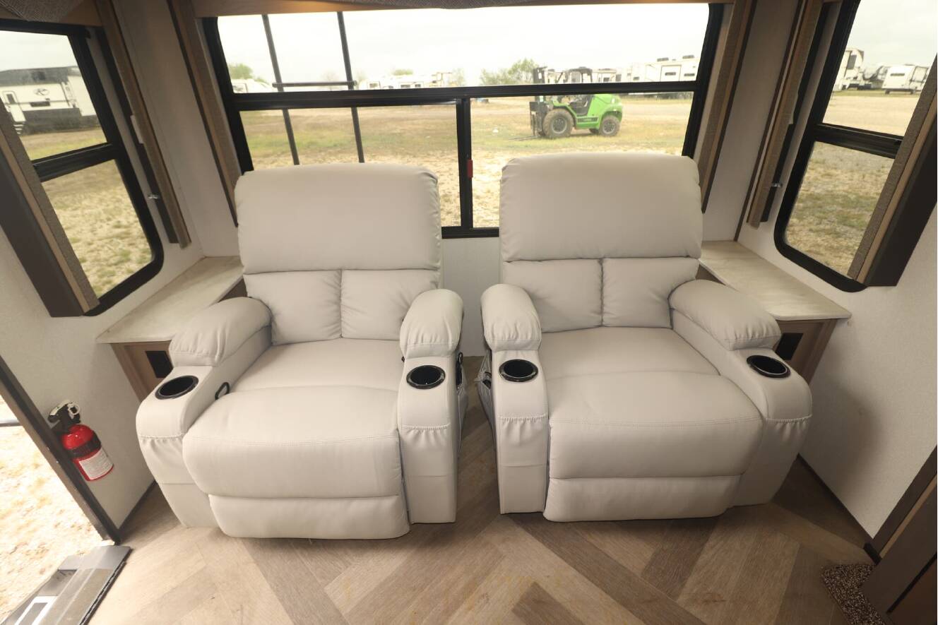 A photo of this 2021 Cruiser Rv Corp TWILIGHT SIGNATURE TW2500