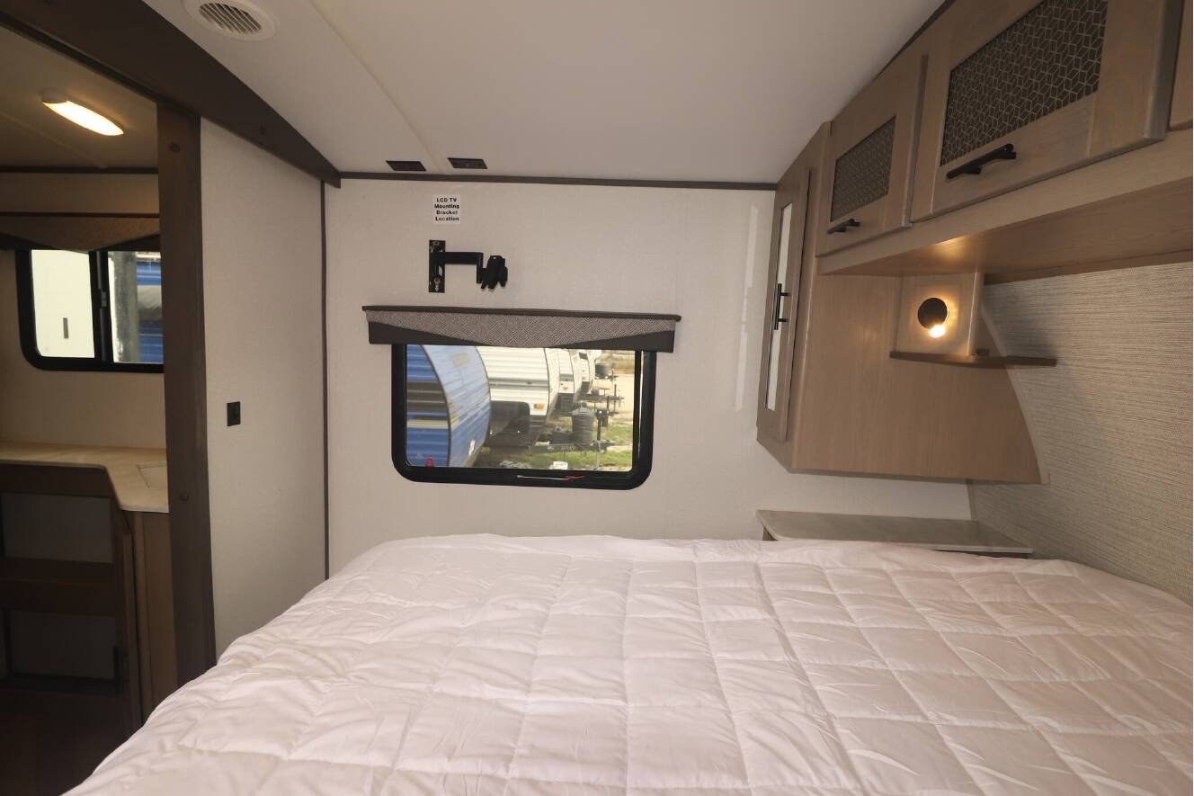 A photo of this 2021 Cruiser Rv Corp TWILIGHT SIGNATURE TW2500