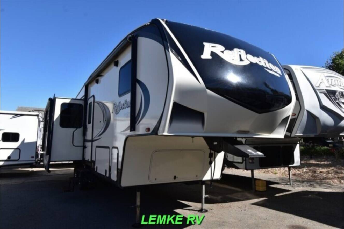 A photo of this 2019 Grand Design Reflection 303RLS