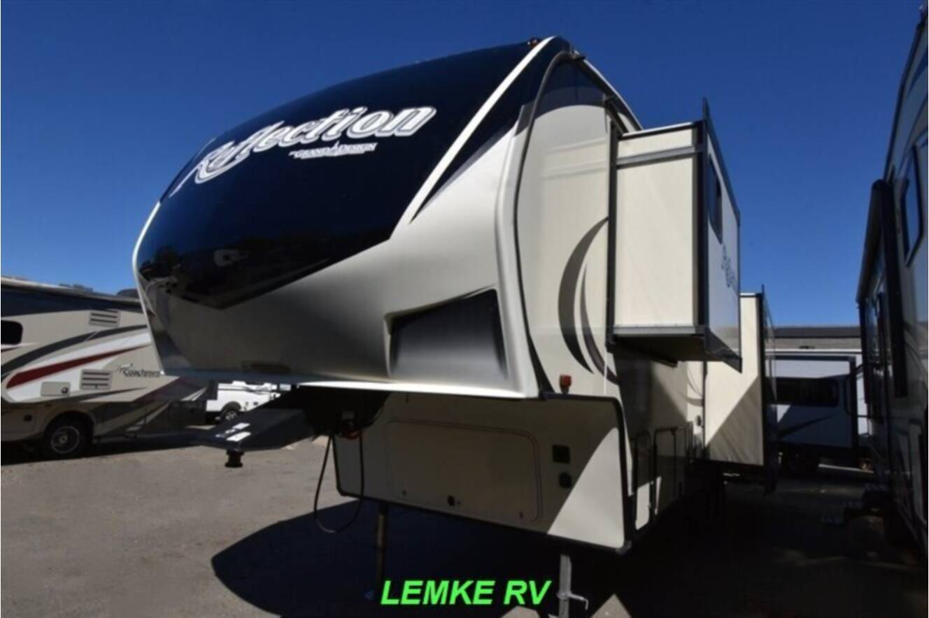 A photo of this 2019 Grand Design Reflection 303RLS