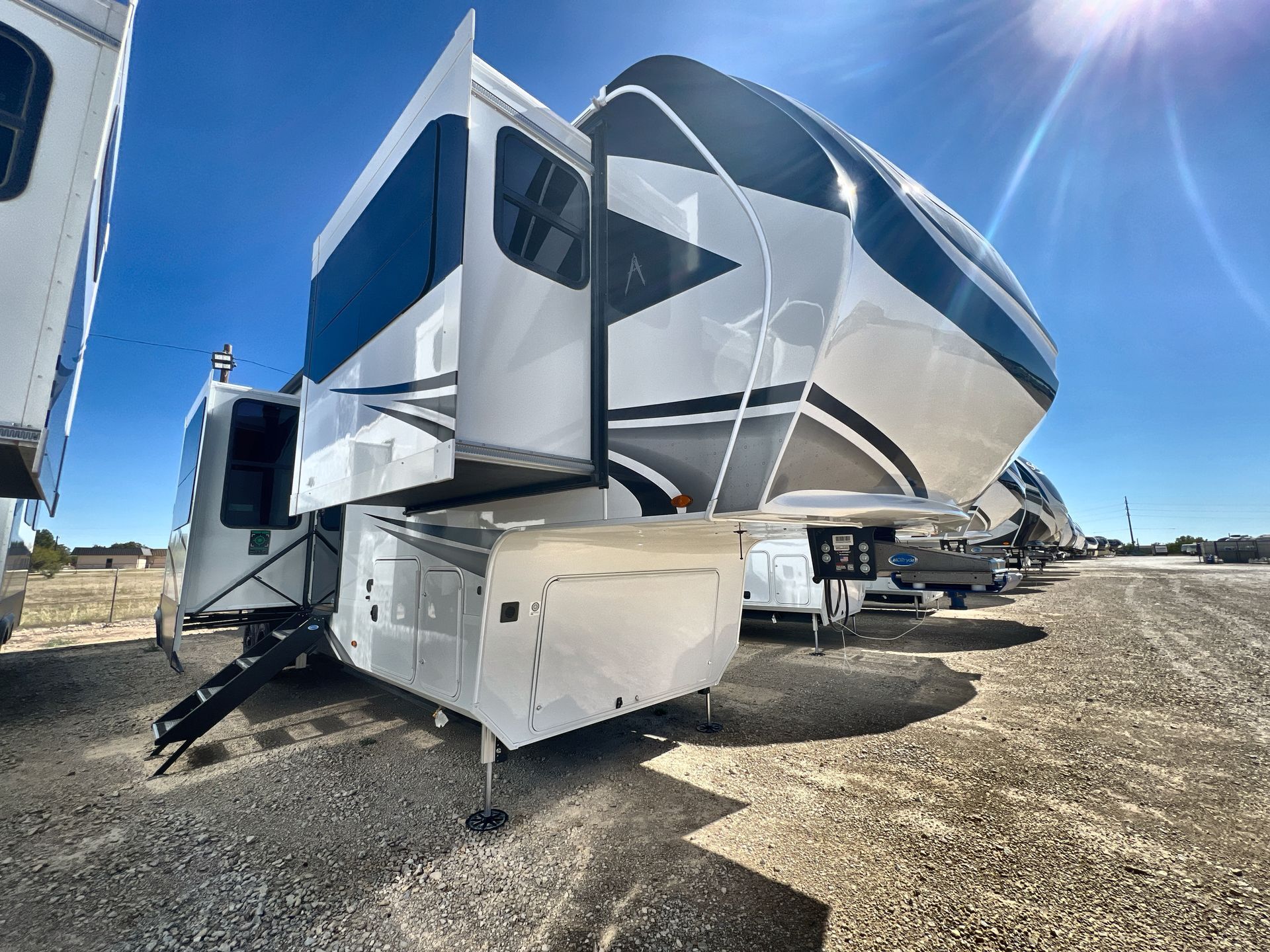 2026 Grand Design Solitude 380FL RV