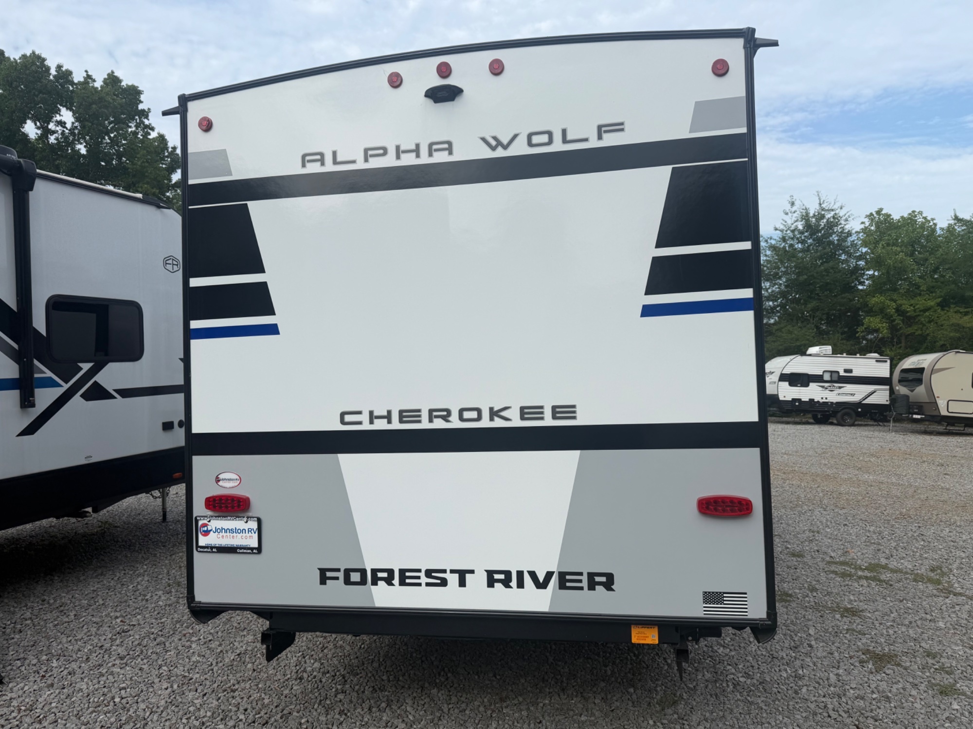 New 2027 Forest River Cherokee Alpha Wolf 25FKX-L For Sale in