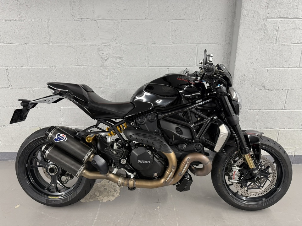 2016 Ducati Monster 1200 R 1200 R in Elmsford, NY