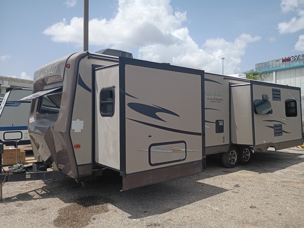 2014 Forest River Flagstaff Classic Super Lite 832IKBS in houston TX
