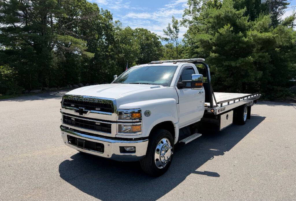 2022 CHEVROLET Silverado 6500HD in Upton, MA