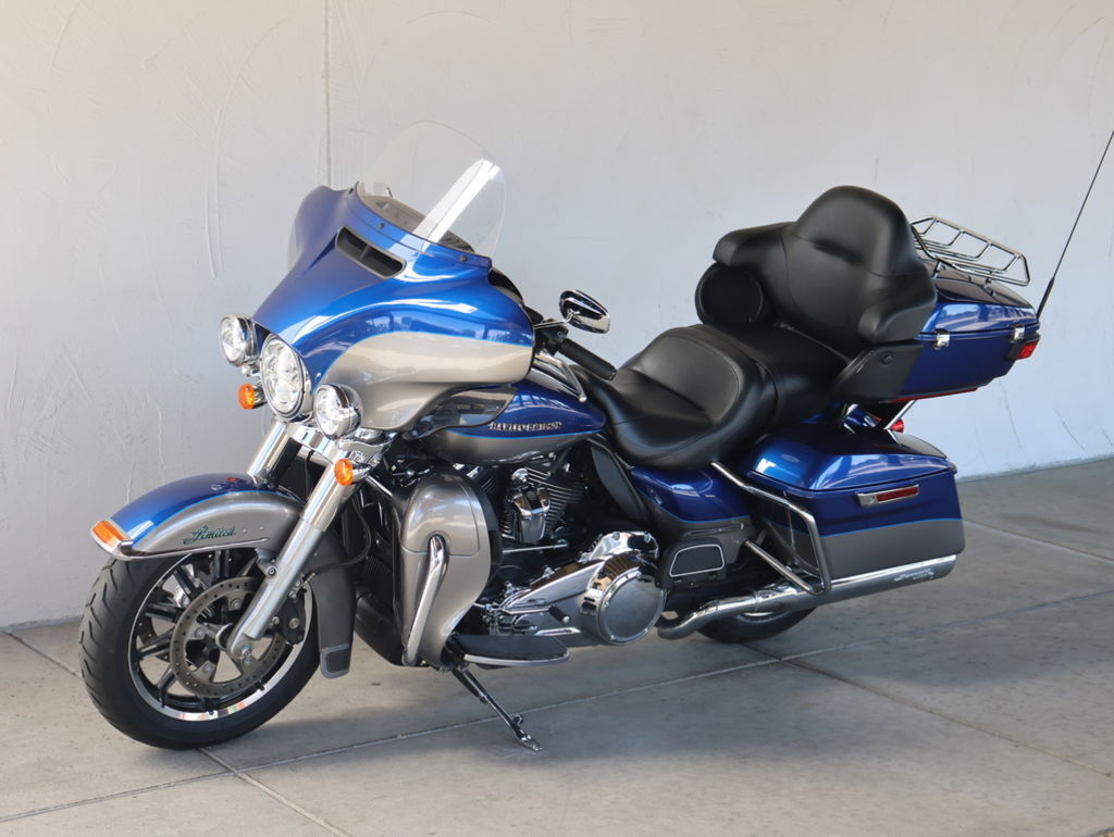 2017 Harley-Davidson® FLHTK - Ultra Limited ULTRA LIMITED in Apache Junction, AZ