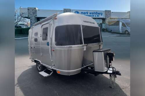 2025 Airstream Caravel 16RB in columbus OH