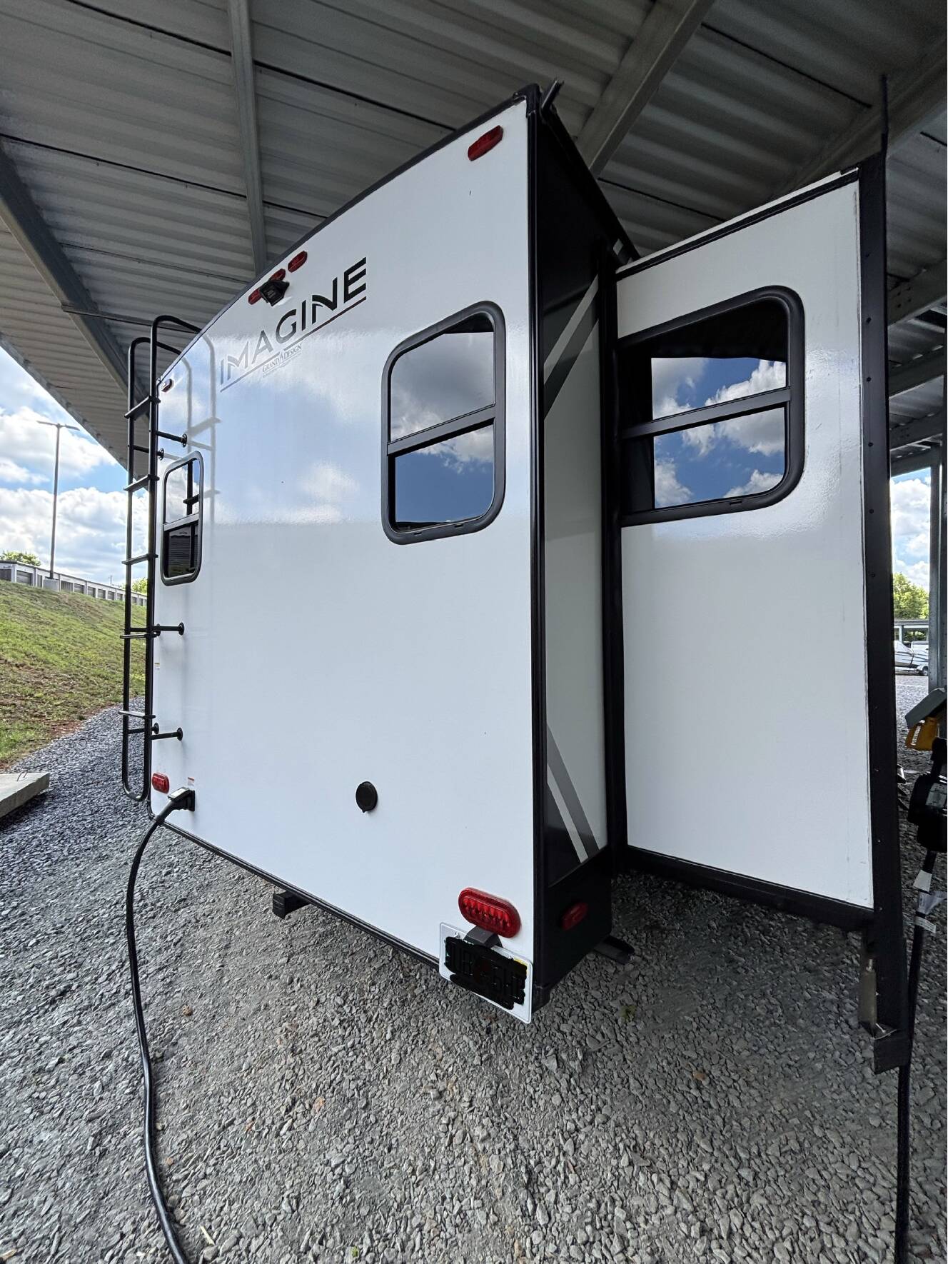 A photo of this 2025 Grand Design IMAGINE 3100RD