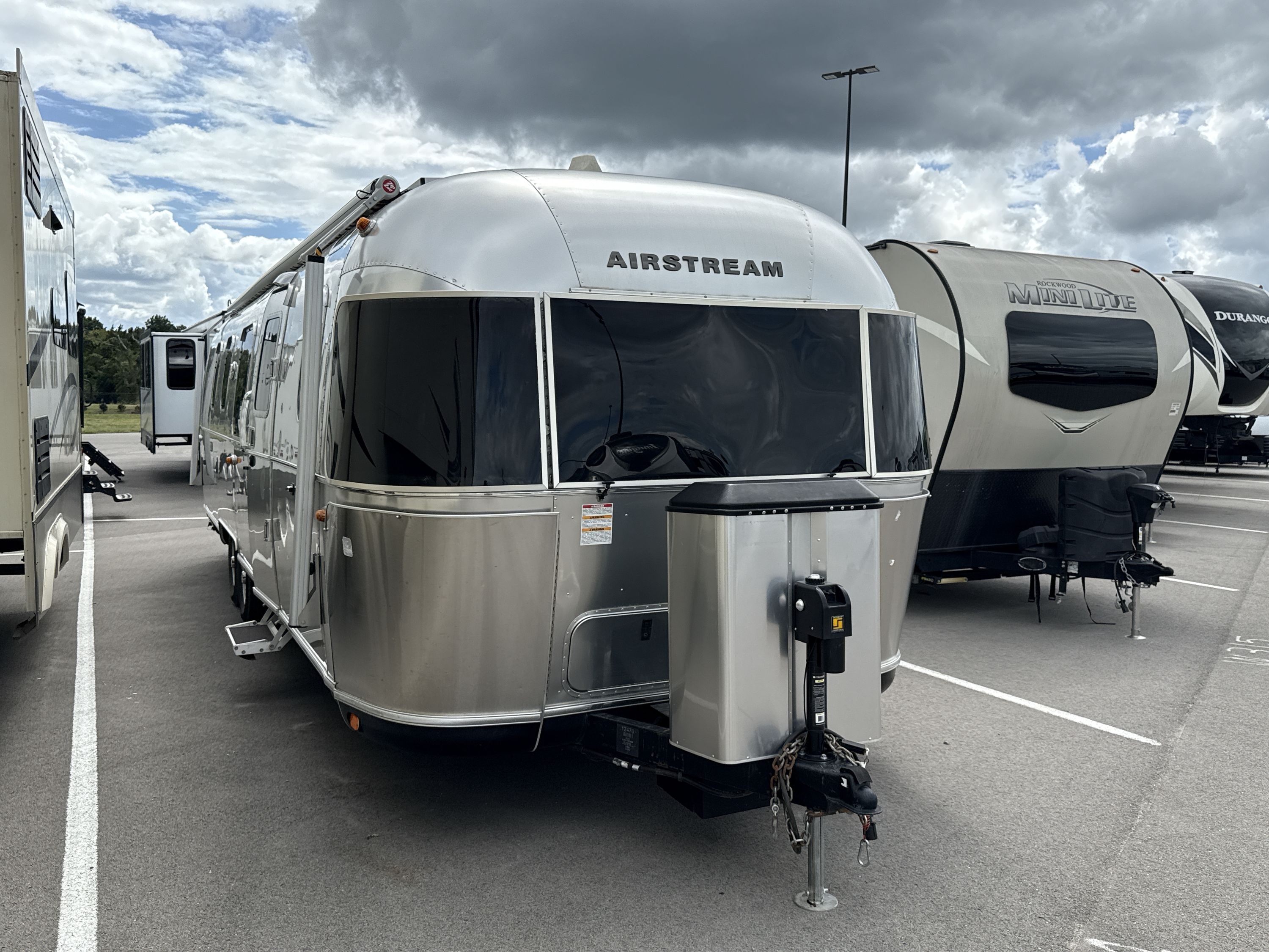 2020 Airstream CLASSIC 33FB QUEEN in murfreesboro TN