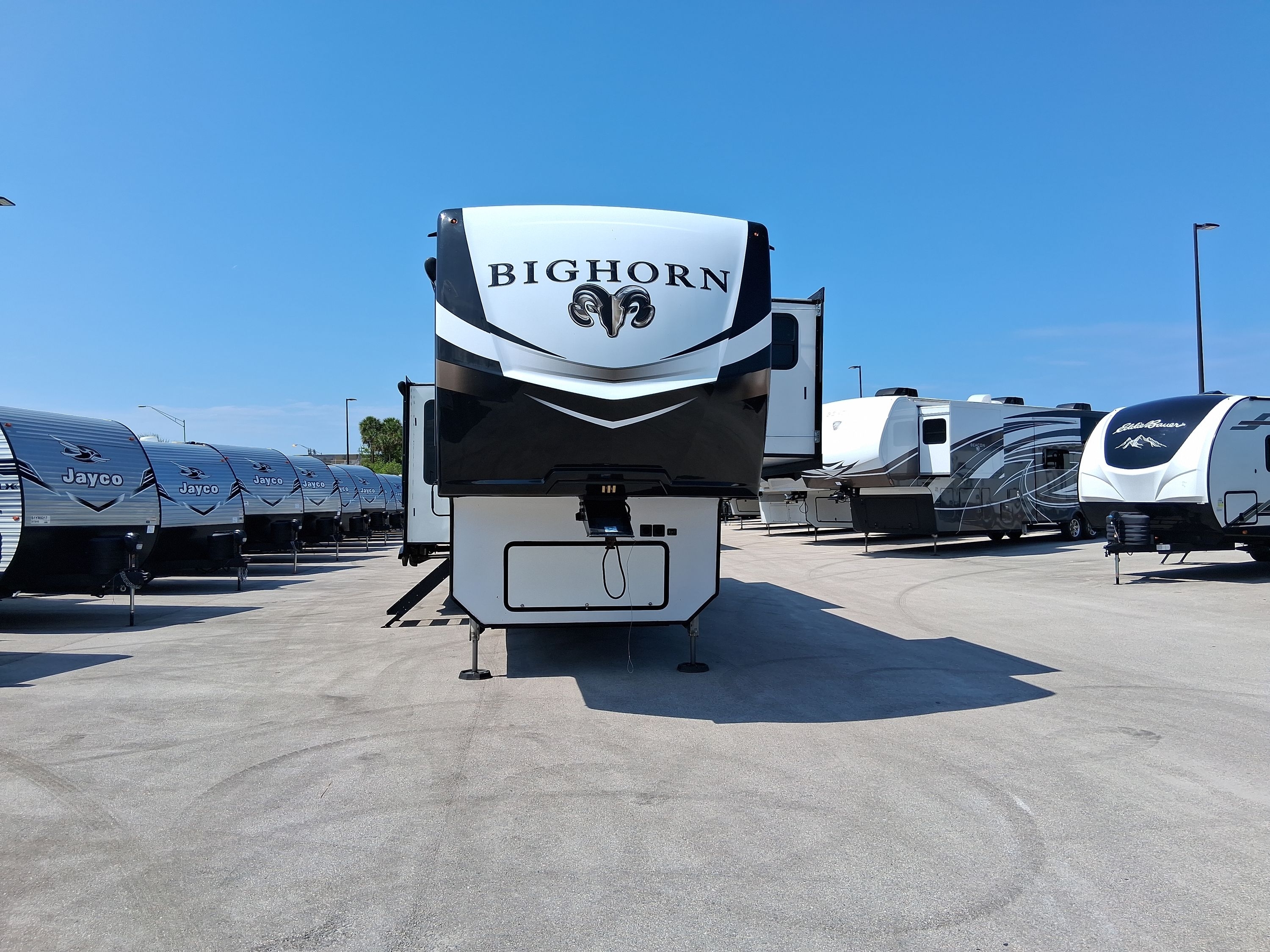2021 Heartland BIGHORN 3300DL in fort pierce FL