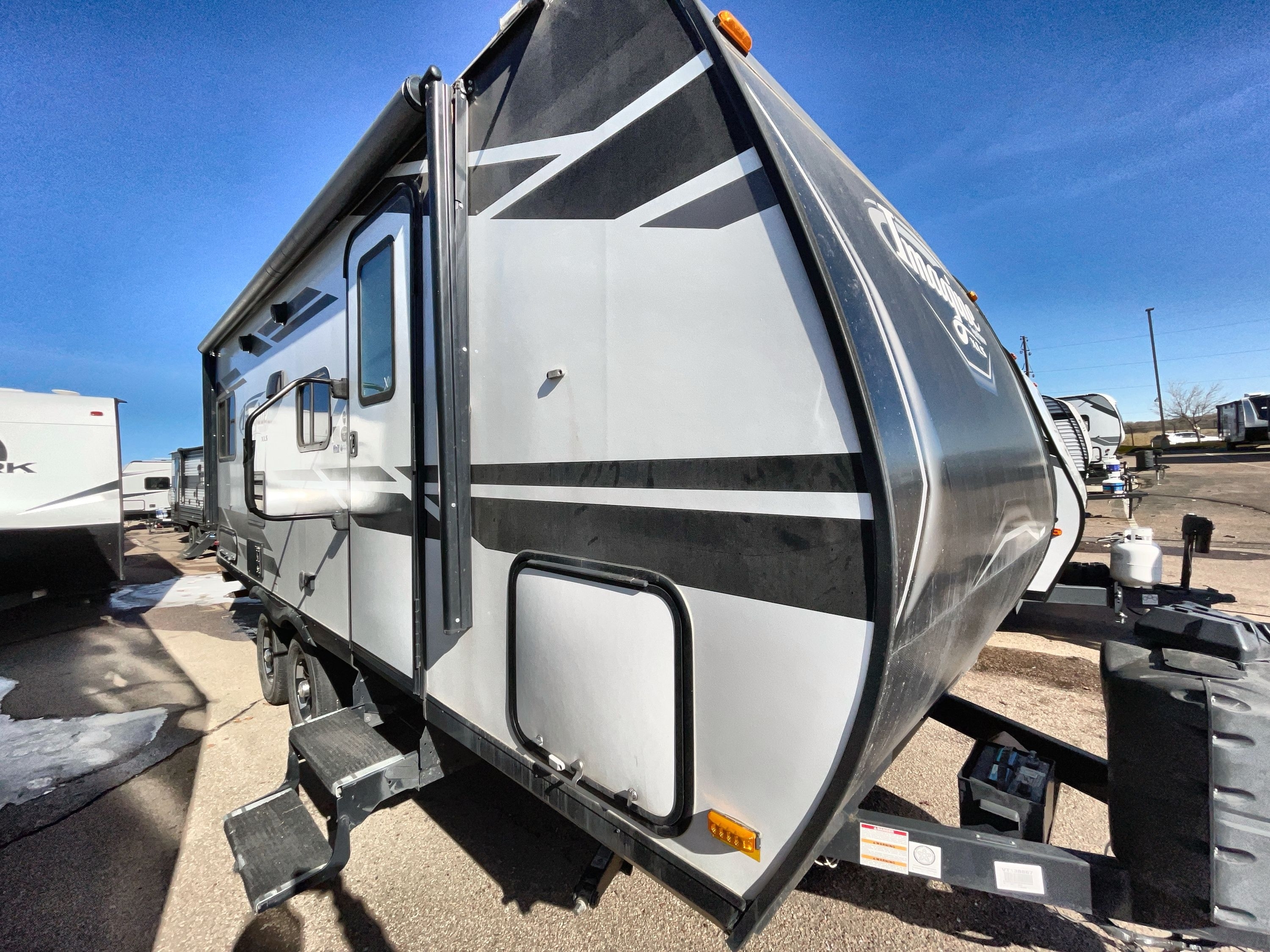 2019 Grand Design IMAGINE 19RLE in fountain CO