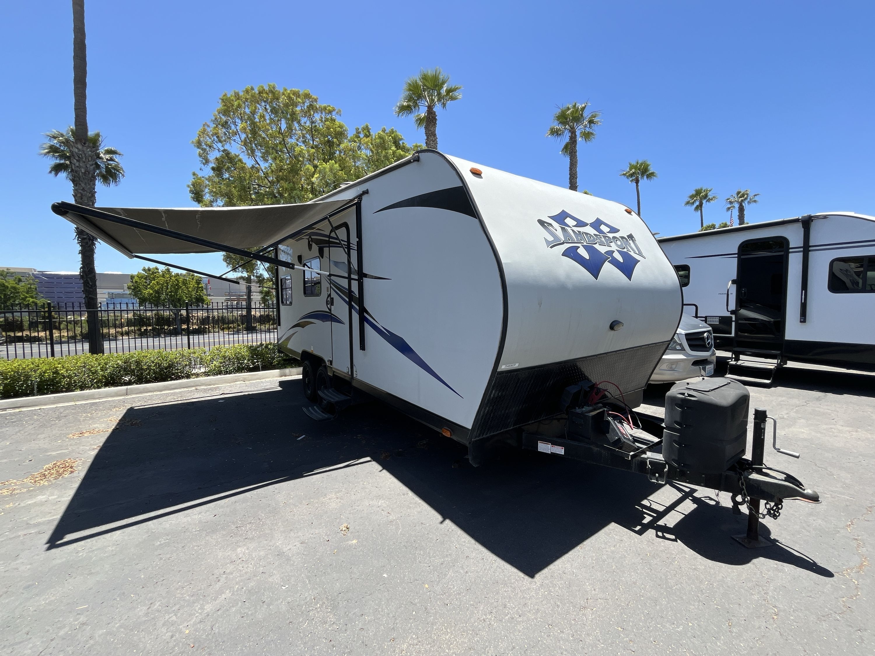 2019 Pacific Coachworks SANDSPORT 1915LE Travel Trailer Toy Hauler RV