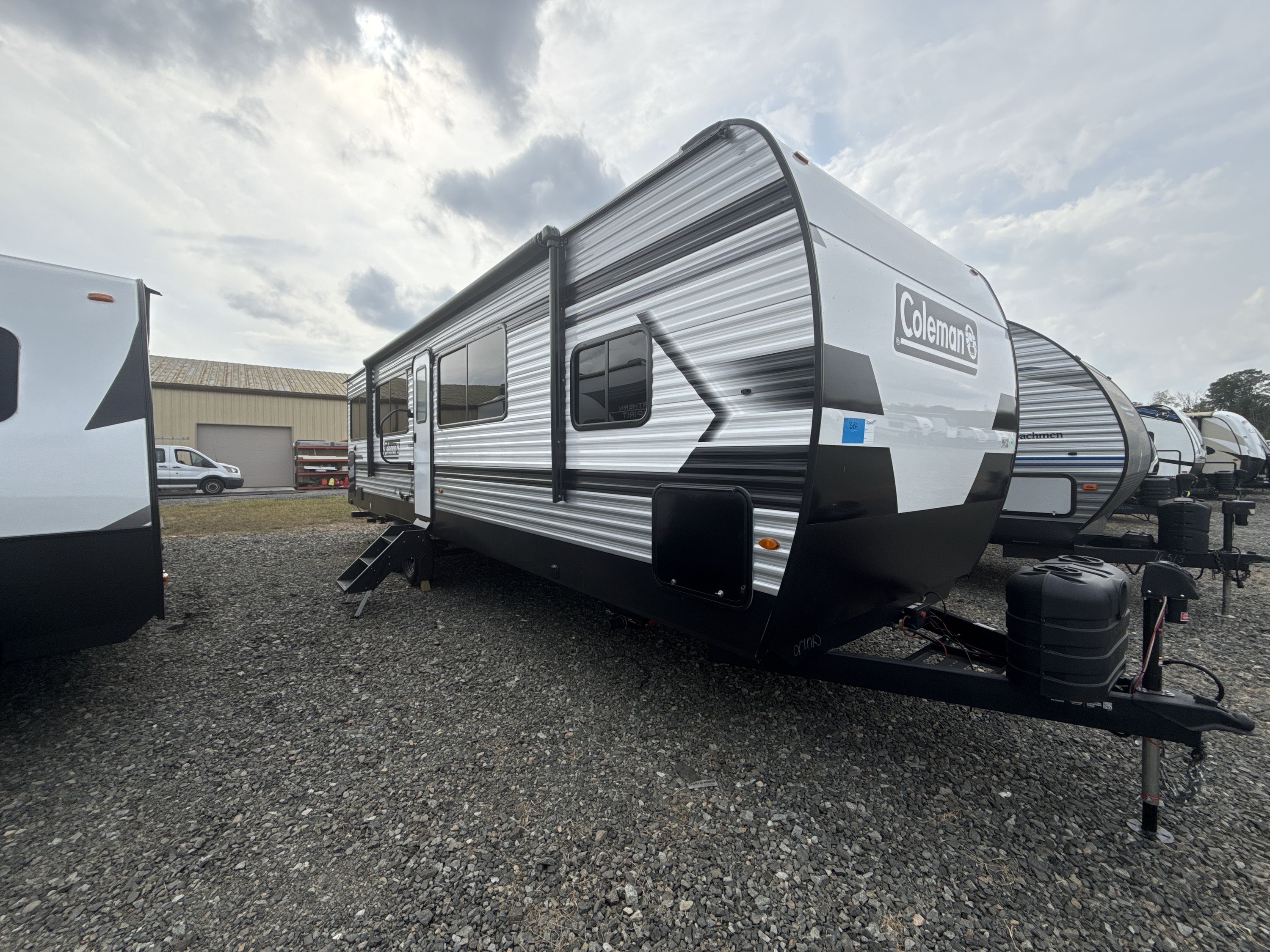 2026 Keystone COLEMAN LANTERN 29RKS in boyertown PA