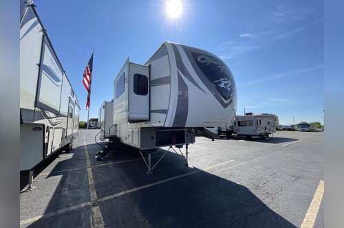 2021 Highland Ridge OPEN RANGE 376FBH in cicero NY