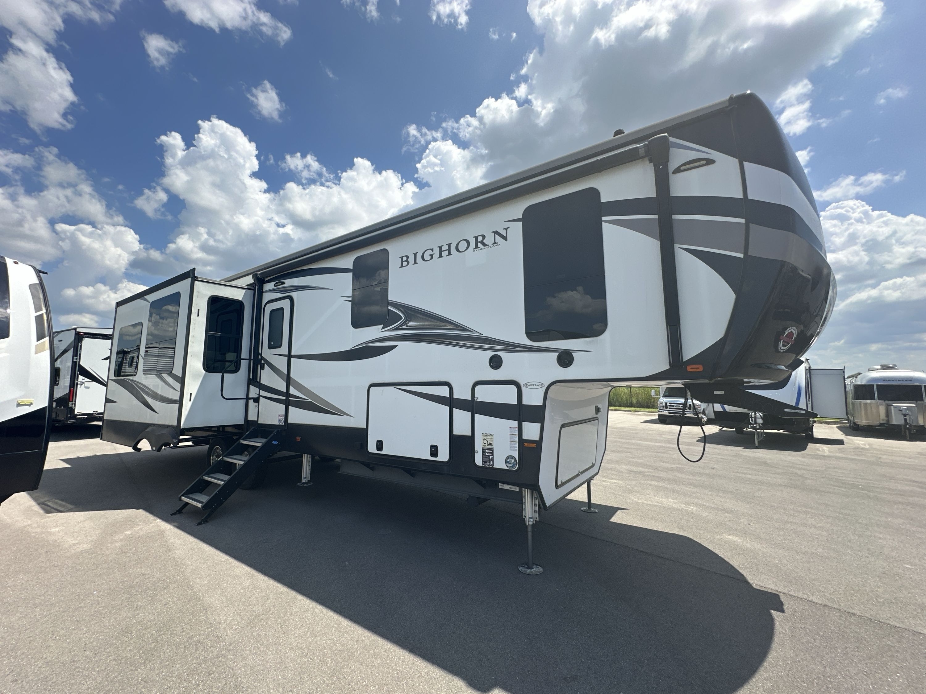 2021 Heartland BIGHORN 3120RK RV