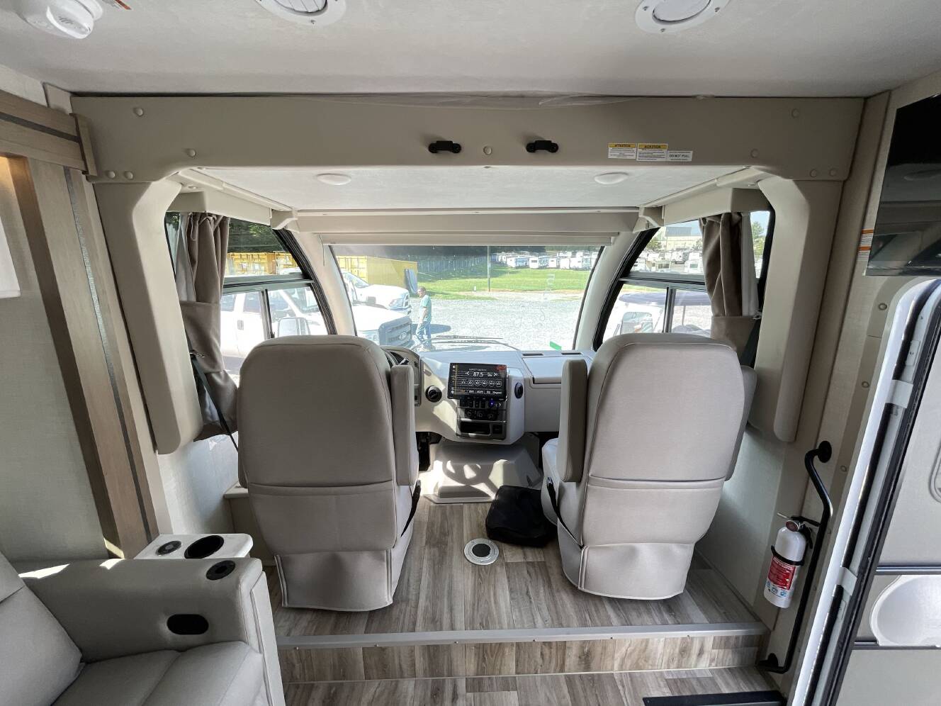 A photo of this 2027 Thor FREEDOM TRAVELER A26