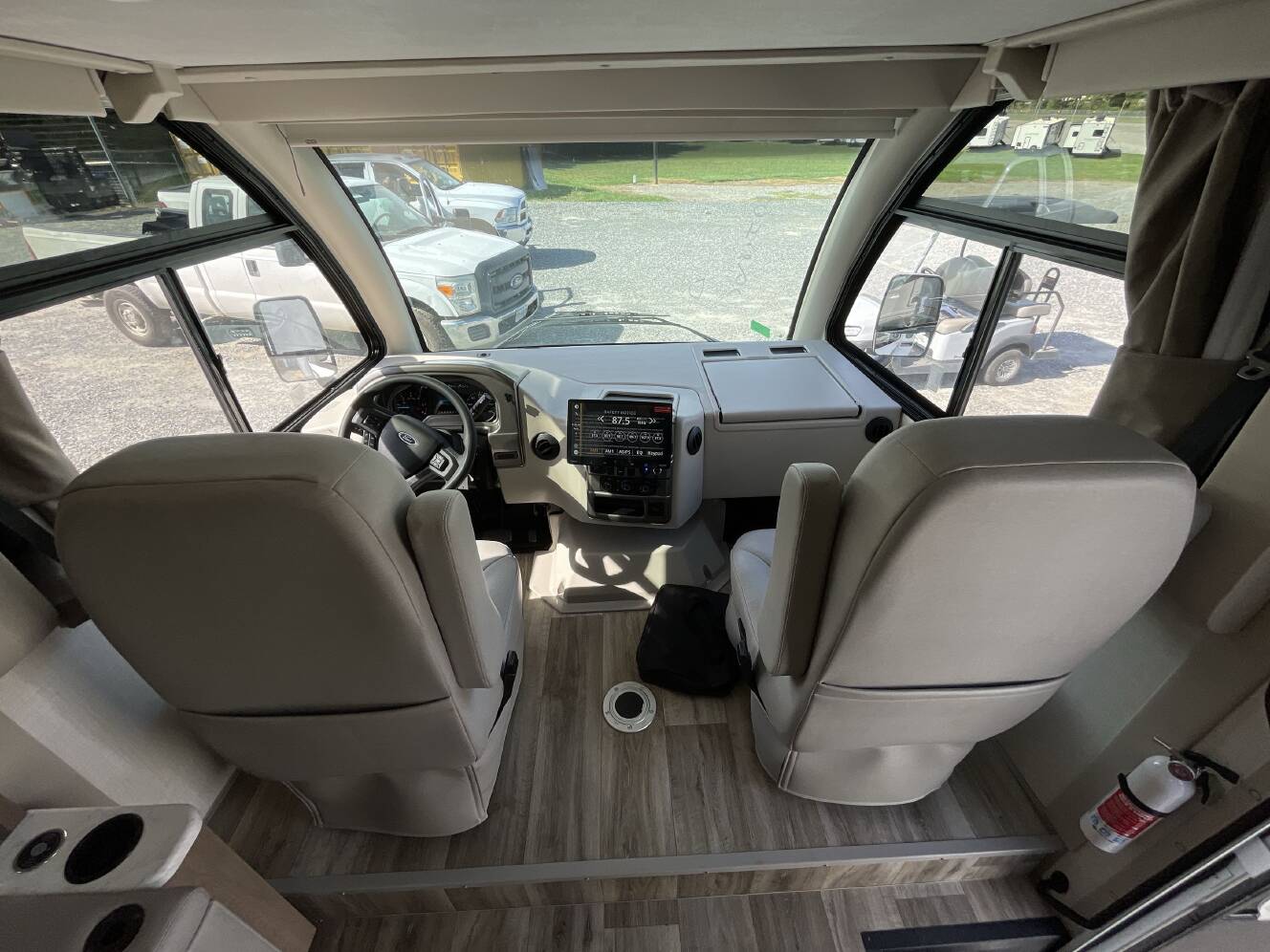 A photo of this 2027 Thor FREEDOM TRAVELER A26