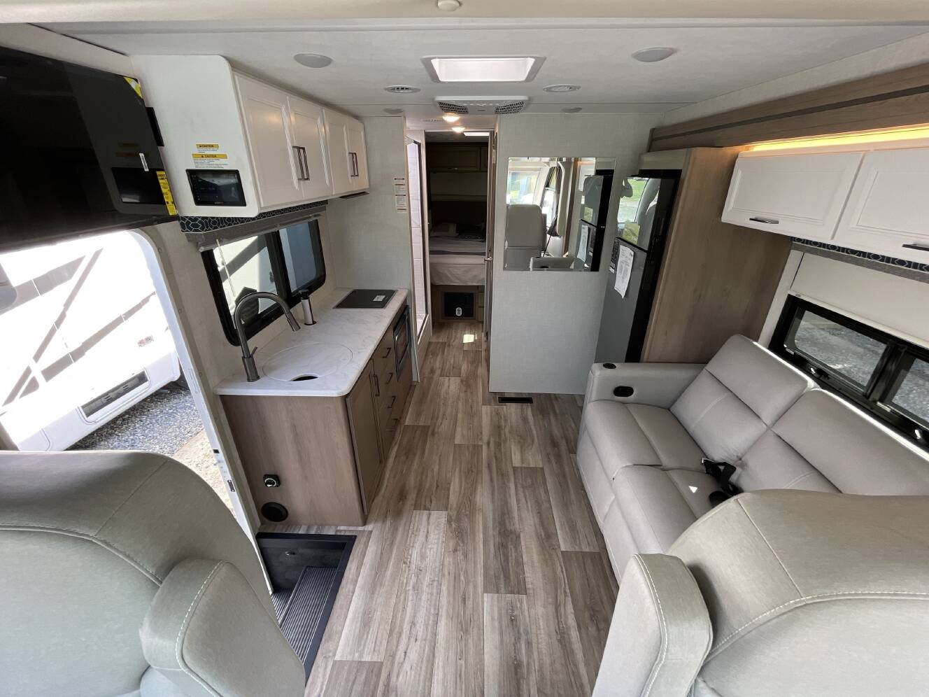 A photo of this 2027 Thor FREEDOM TRAVELER A26