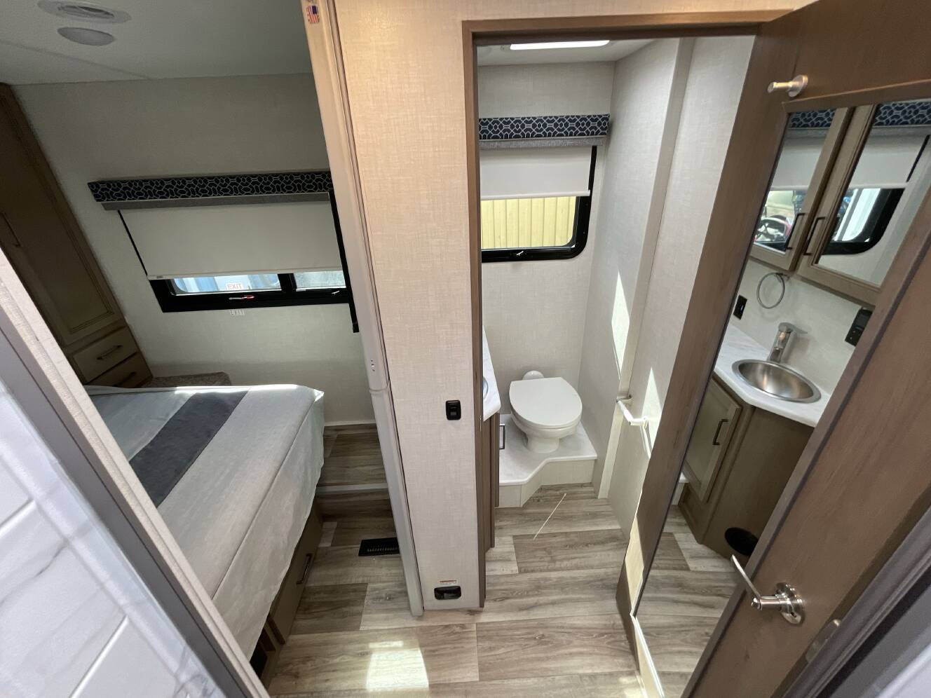 A photo of this 2027 Thor FREEDOM TRAVELER A26