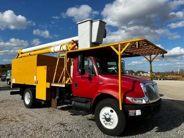 2008 INTERNATIONAL DURASTAR 4300 in Chatham, VA