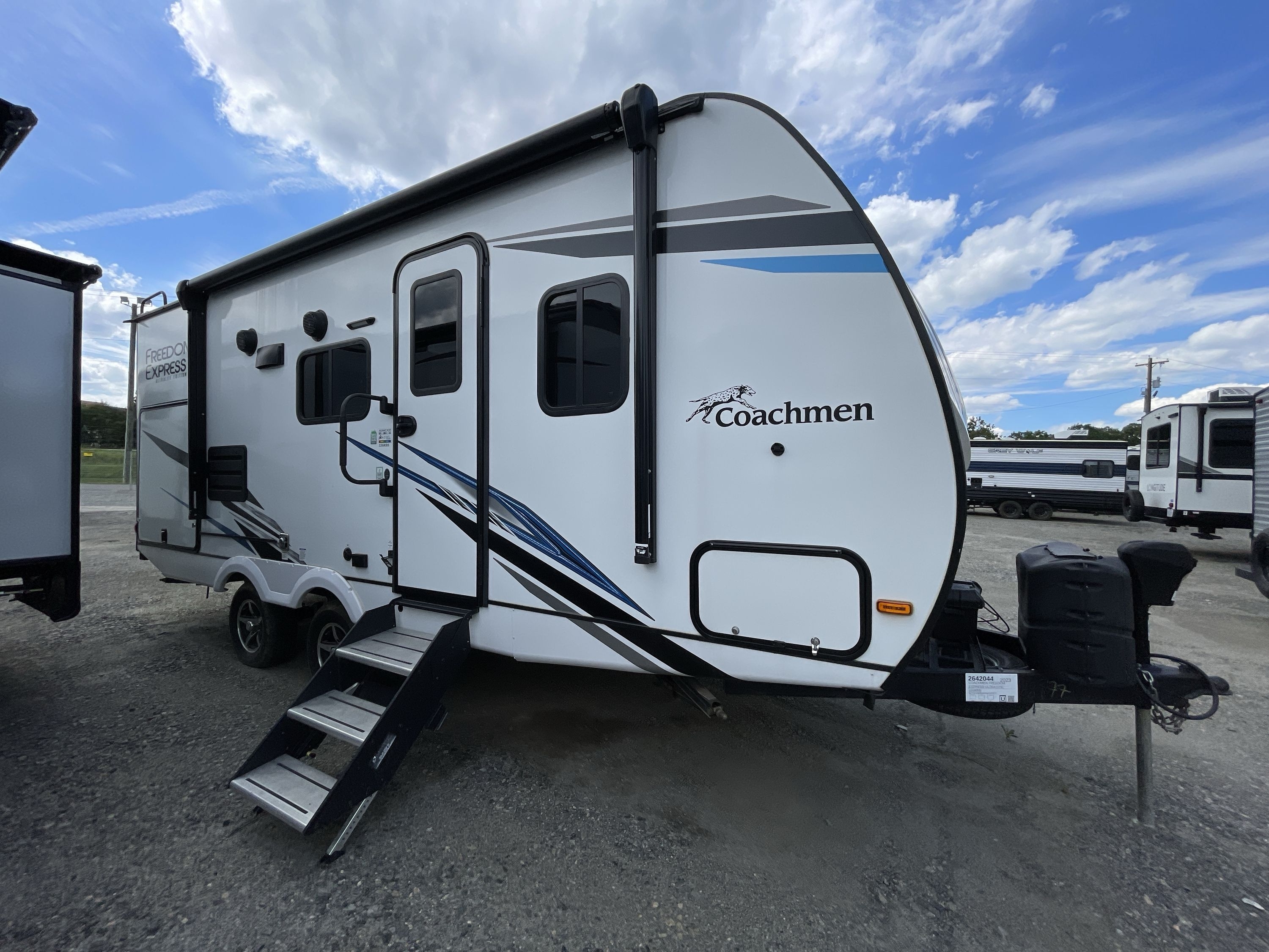 2023 Coachmen FREEDOM EXPRESS ULTRA LITE 226RBS in thornburg VA