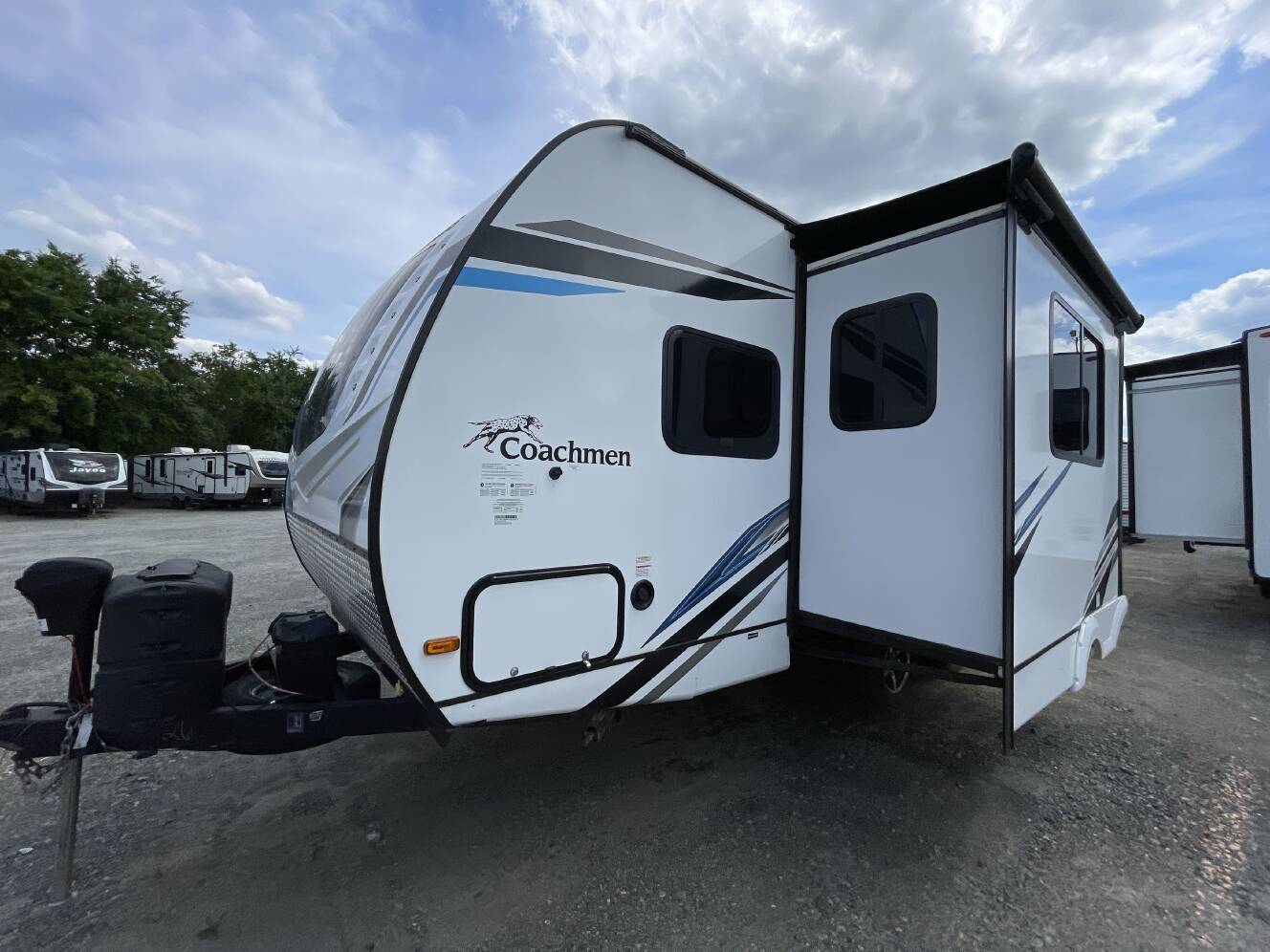A photo of this 2023 Coachmen FREEDOM EXPRESS ULTRA LITE 226RBS