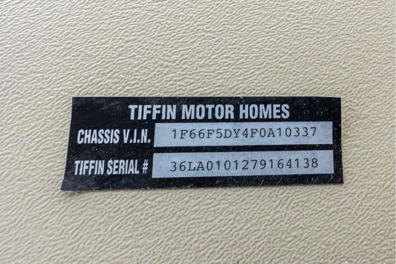 A photo of this 2016 Tiffin ALLEGRO 36LA