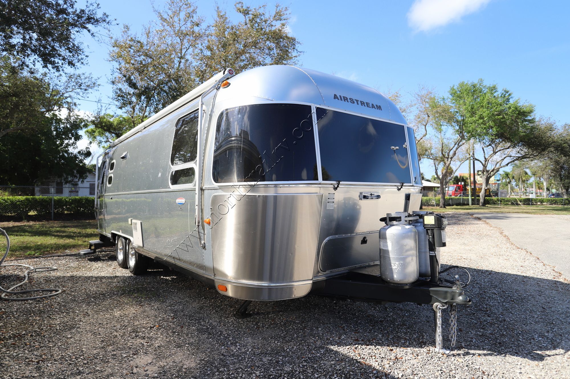 2014 Airstream International SIGNATURE 27FB in ft. myers FL