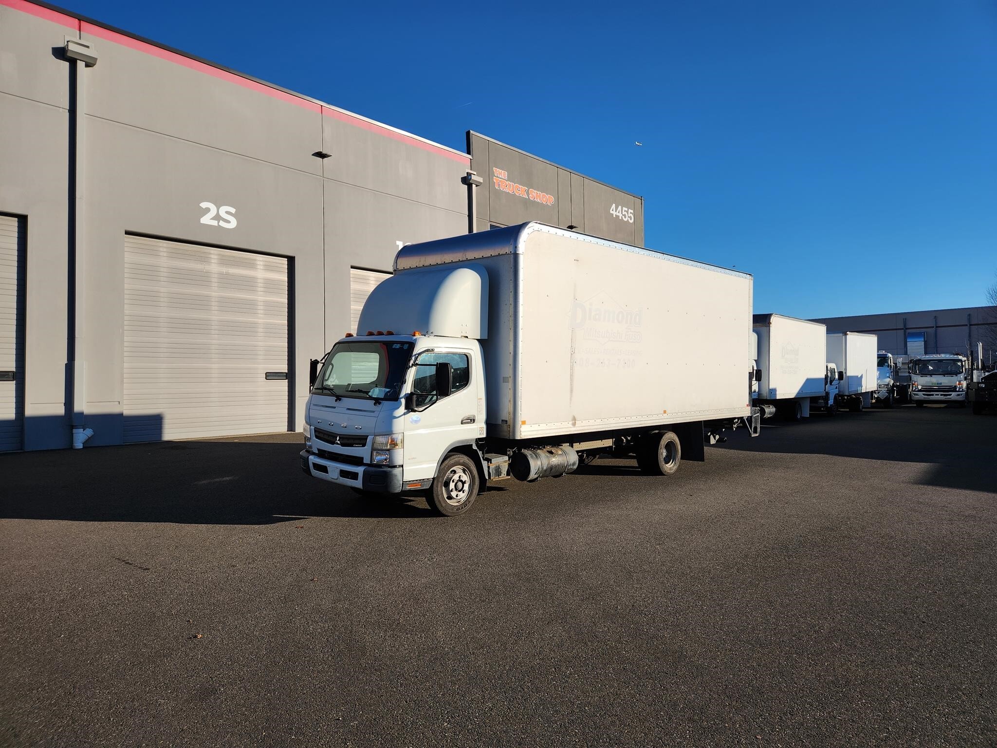 2017 MITSUBISHI FUSO FE180 in Portland, OR