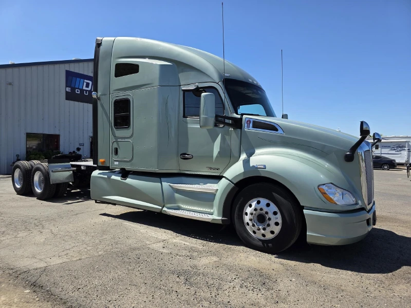 2021 KENWORTH T680
