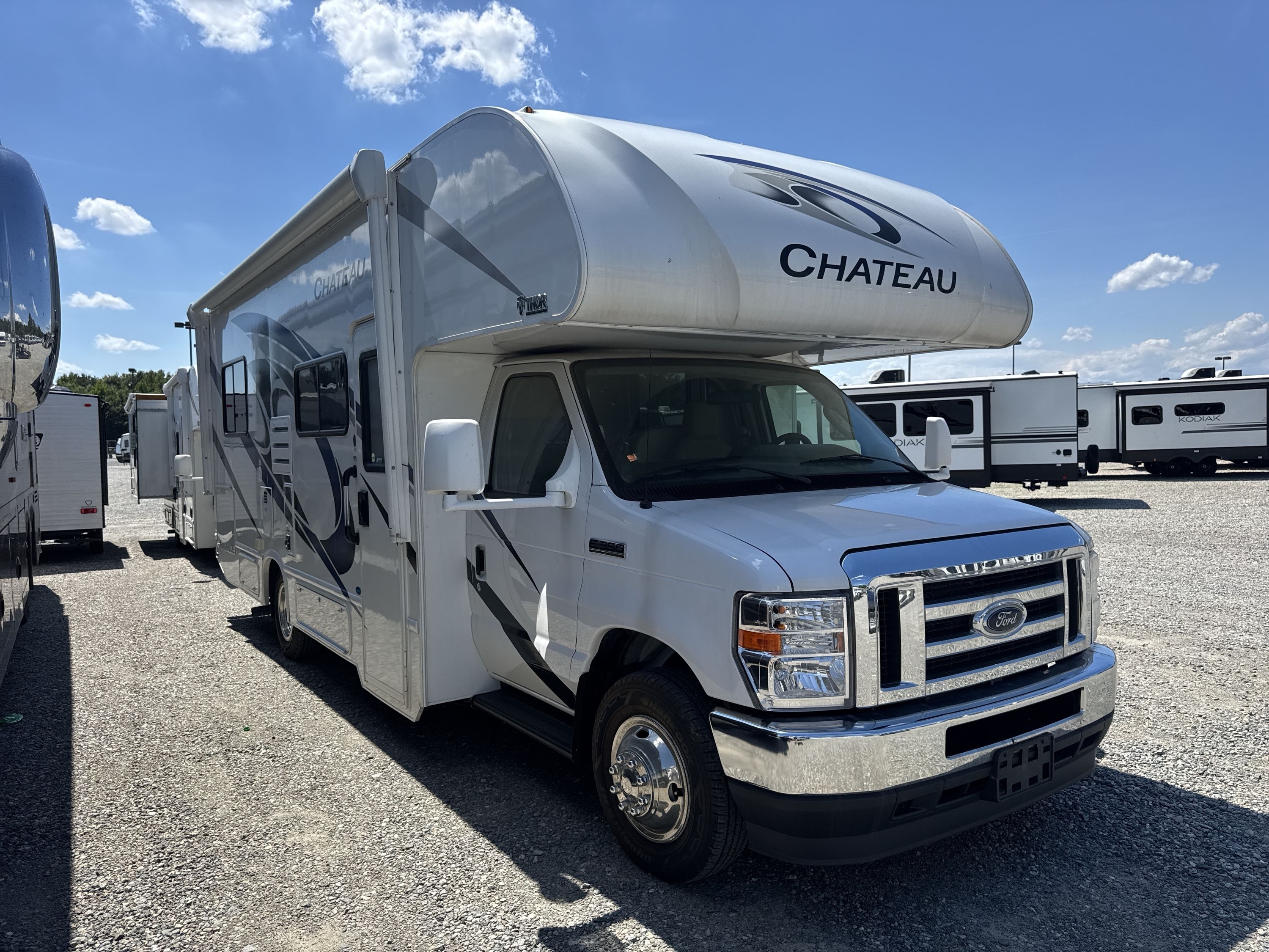 2023 Thor CHATEAU 25VF in ashland VA
