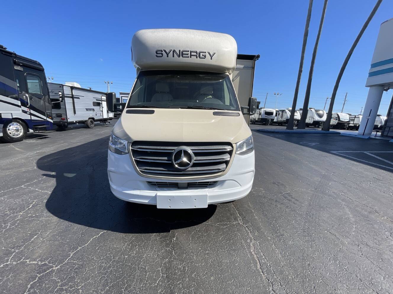 A photo of this 2020 Thor SYNERGY 24SK