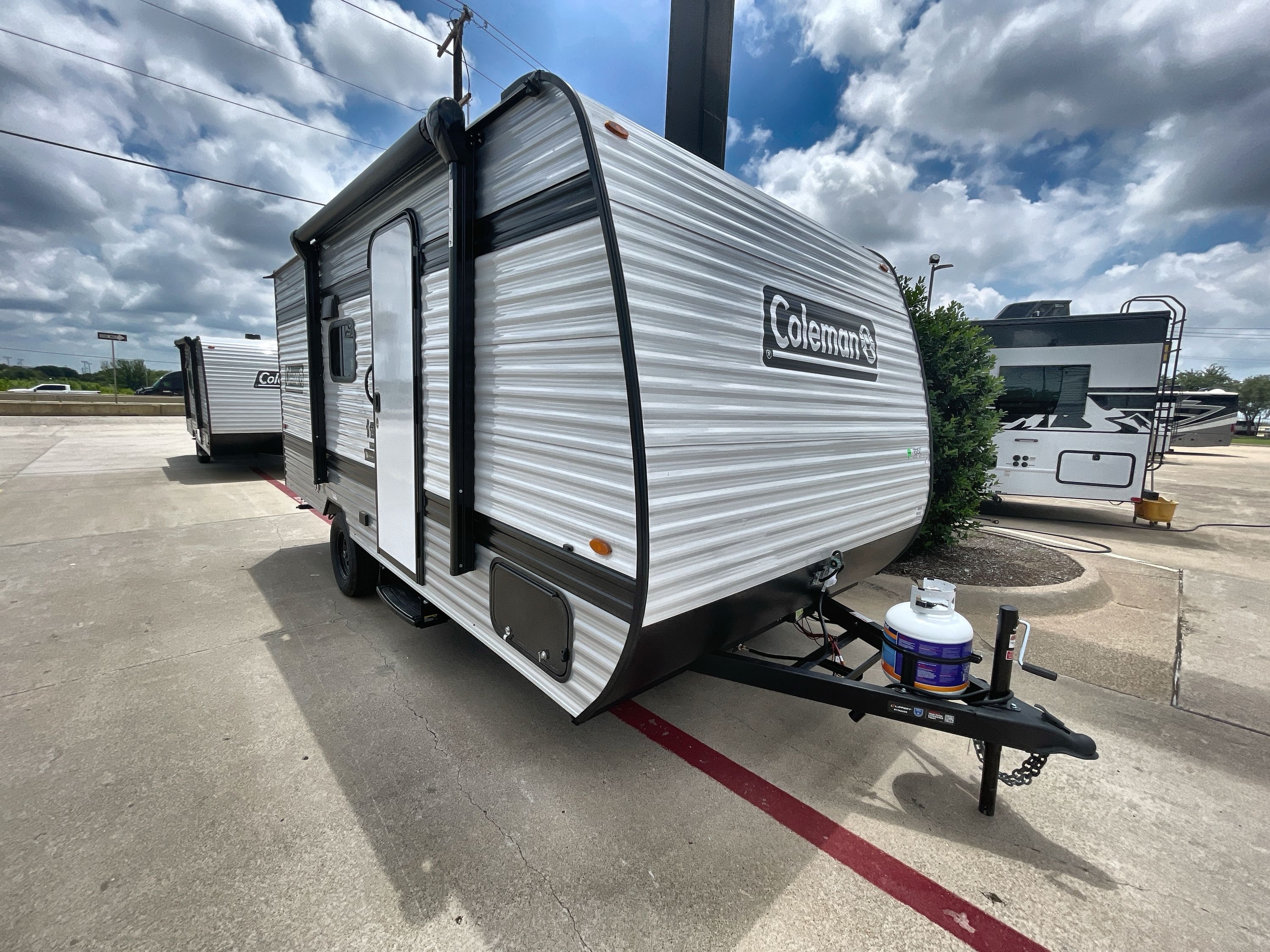 2027 Keystone COLEMAN 17B in denton TX