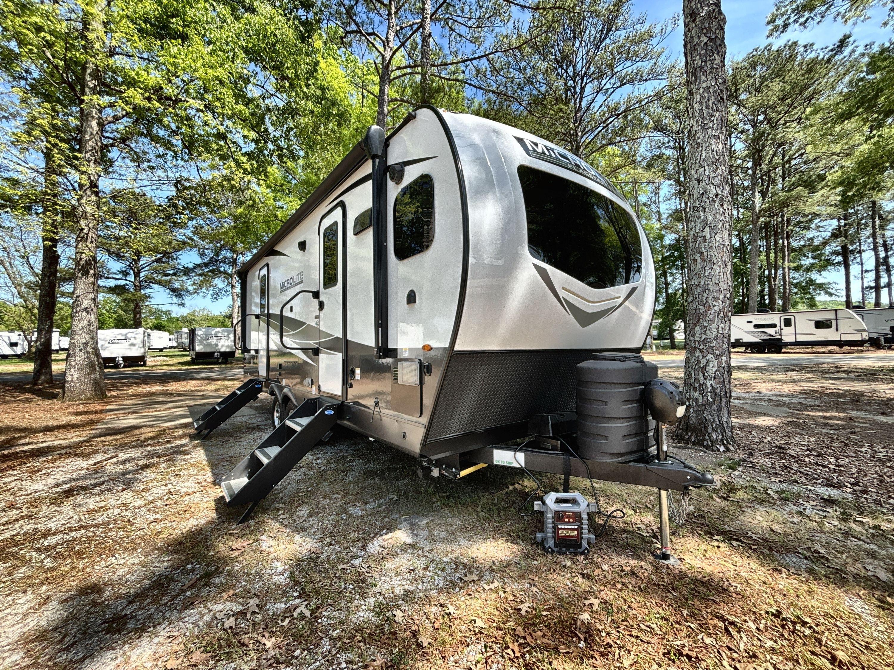 2024 Forest River FLAGSTAFF MICRO LITE 25FKBS RV