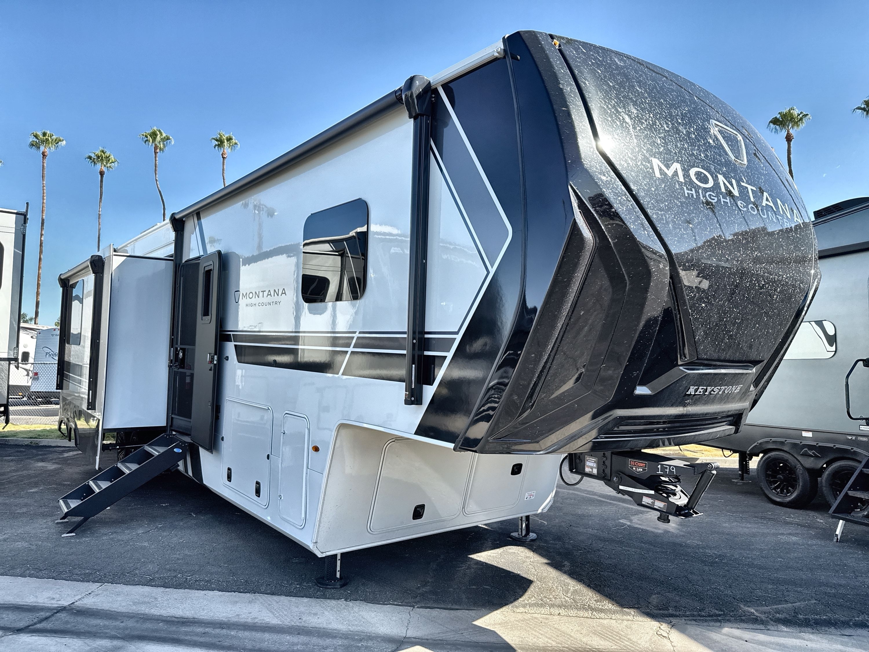 2027 Keystone MONTANA HIGH COUNTRY 391TB in bakersfield CA