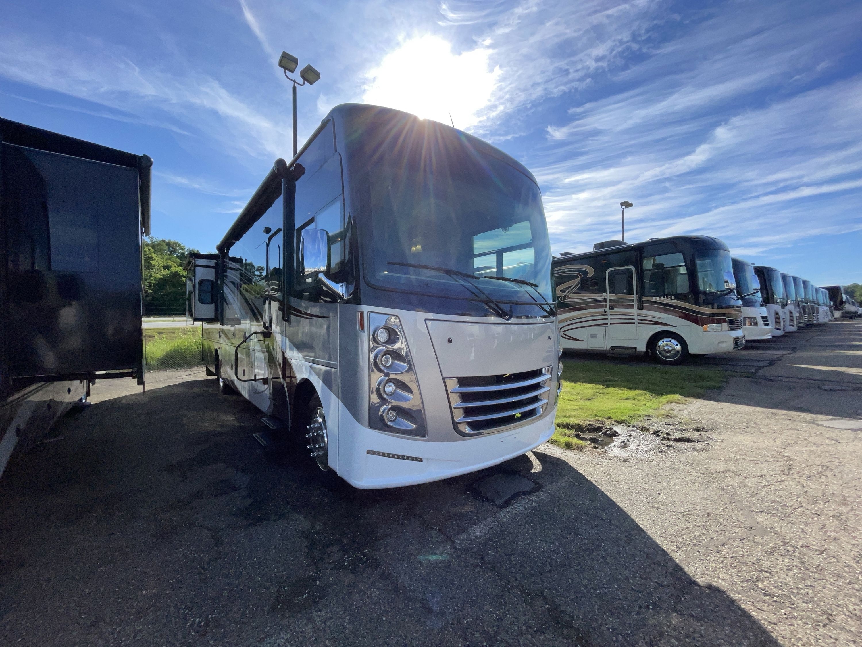 2017 Thor CHALLENGER 37LX in akron OH