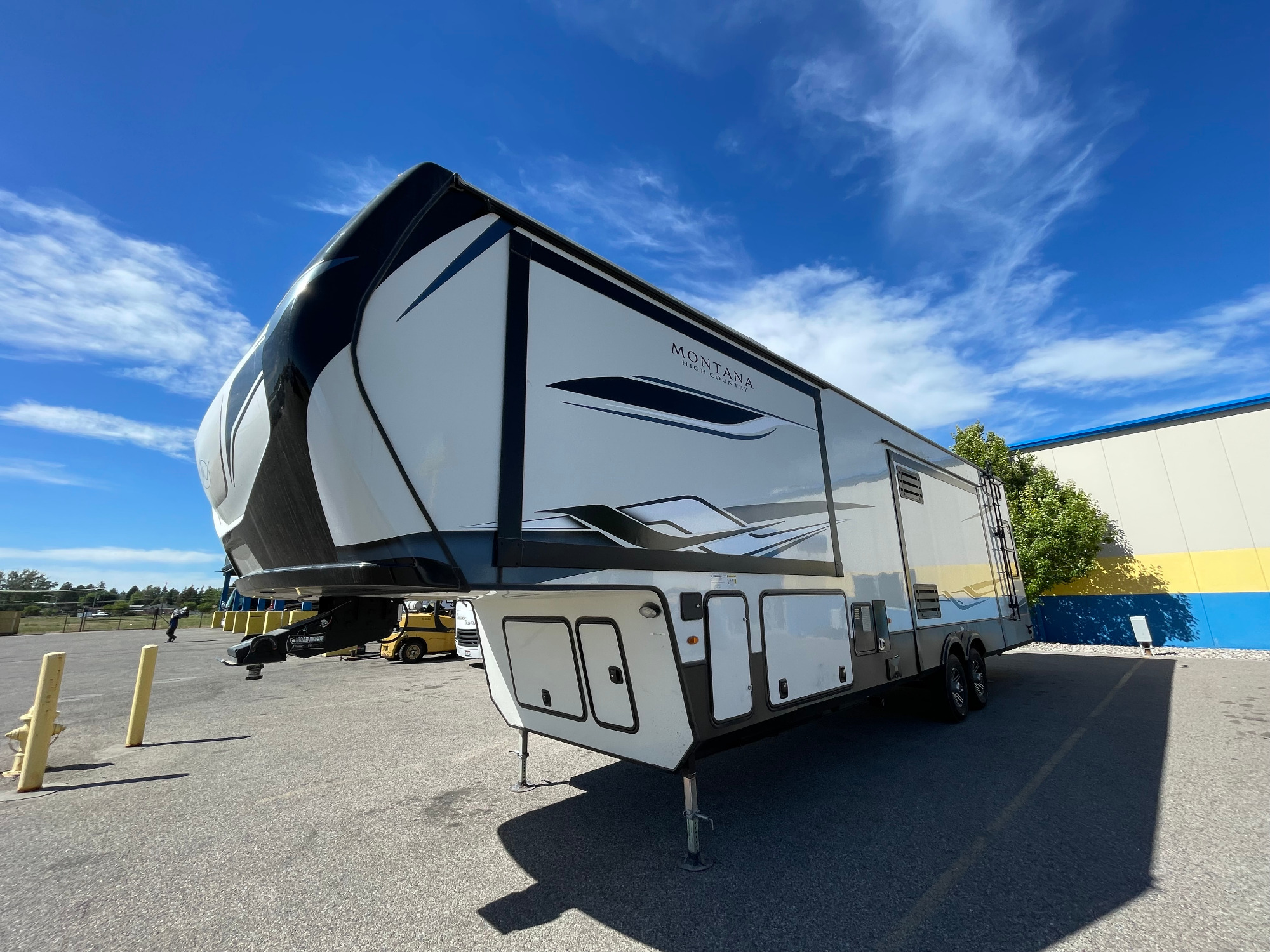 2023 Keystone MONTANA HIGH COUNTRY 335BH in idaho falls ID