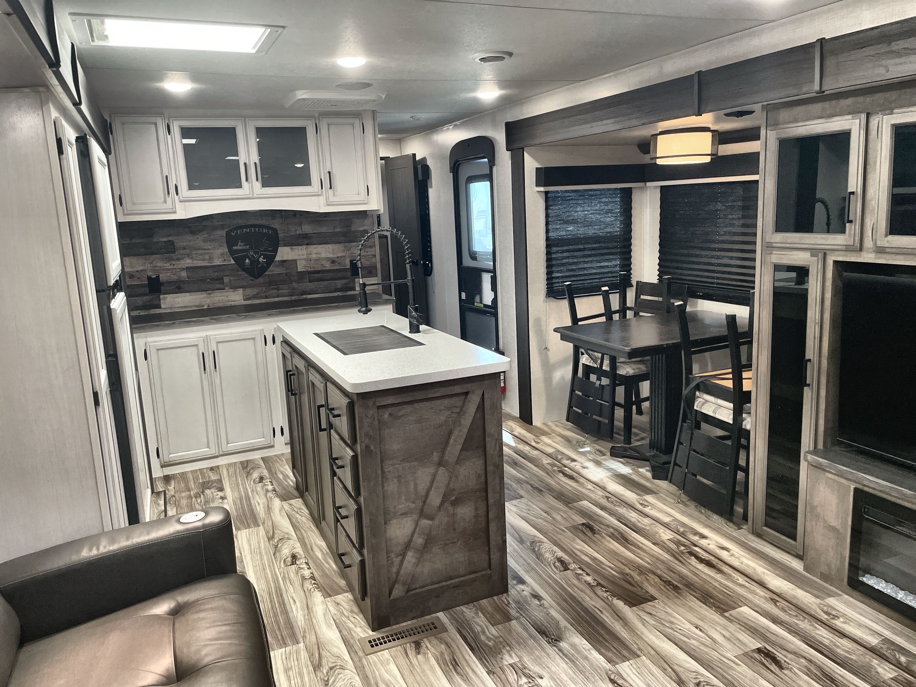 2023 Venture Rv SPORTTREK TOURING EDITION 343VIK STT343VIK in olive branch MS