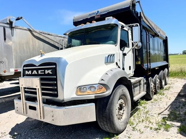 2020 MACK GRANITE in Chandler, IN