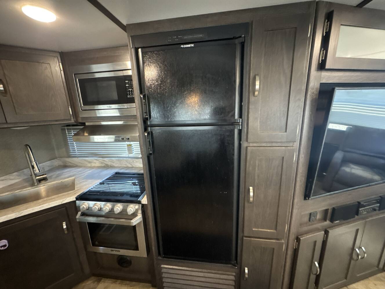 A photo of this 2019 Keystone OUTBACK ULTRA-LITE 299URL