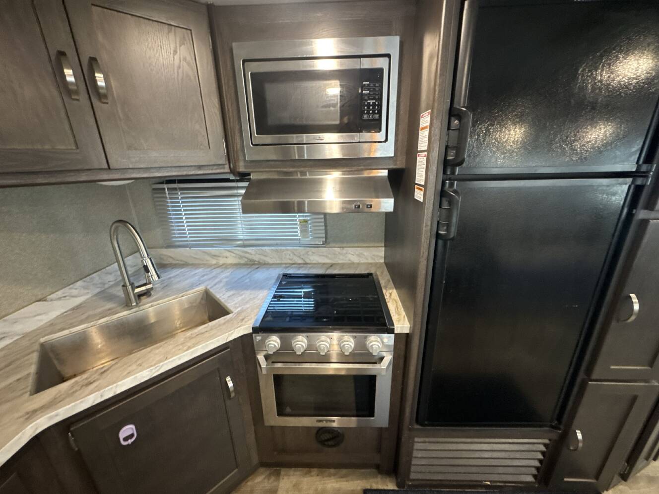 A photo of this 2019 Keystone OUTBACK ULTRA-LITE 299URL