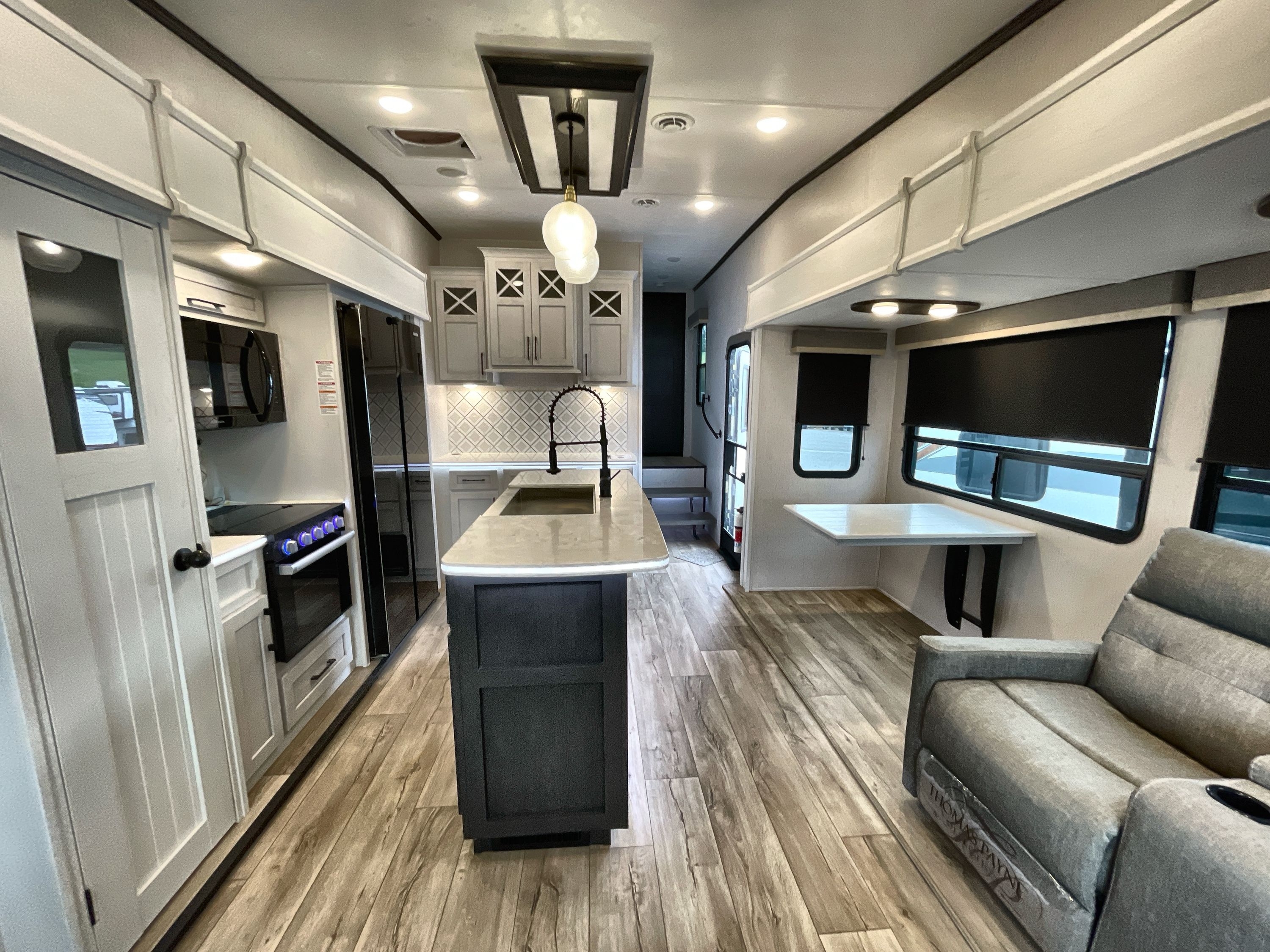 2024 Dutchmen ASTORIA 3173RLP in fairmont WV