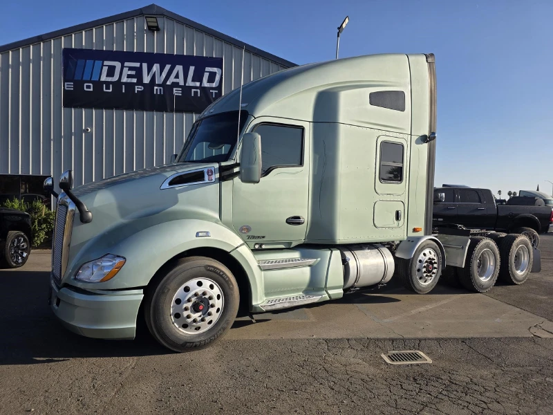 2021 KENWORTH T680