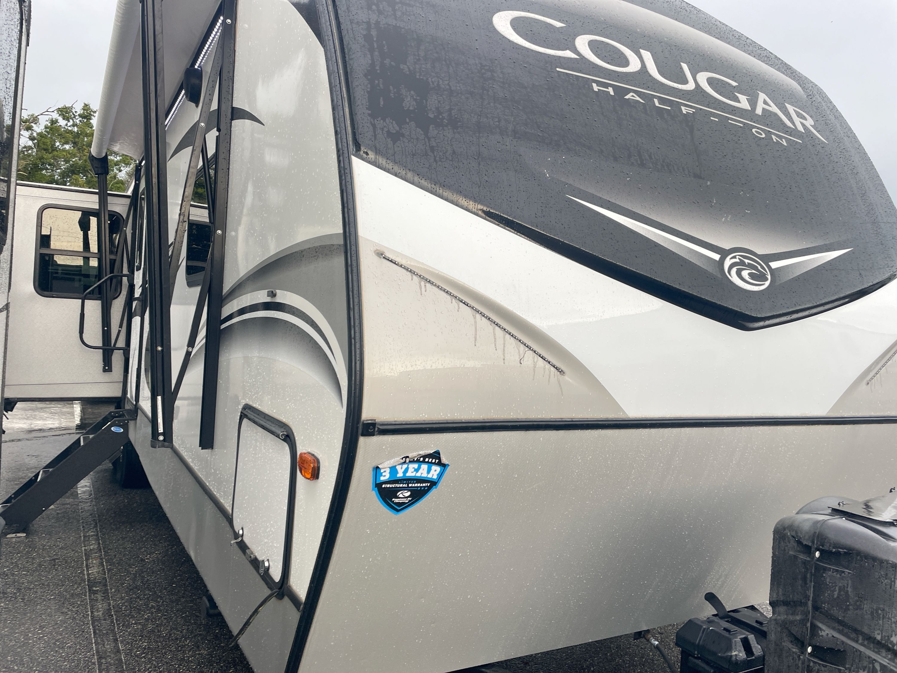 2022 Keystone COUGAR 32RLI in dover FL
