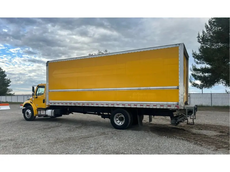 2019 FREIGHTLINER BUSINESS CLASS M2 106