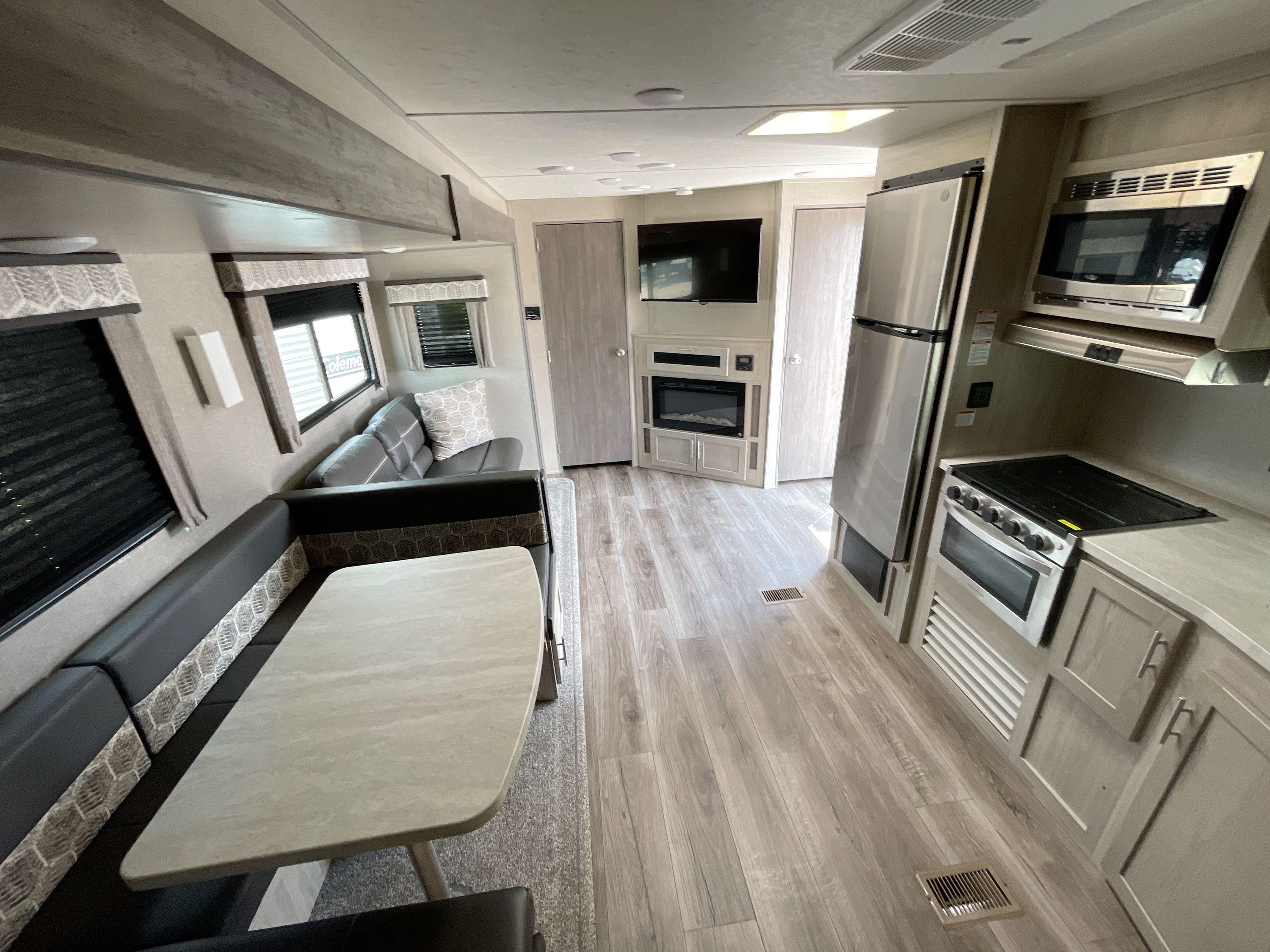 2022 Coachmen CATALINA LEGACY 303QBCK in braidwood IL