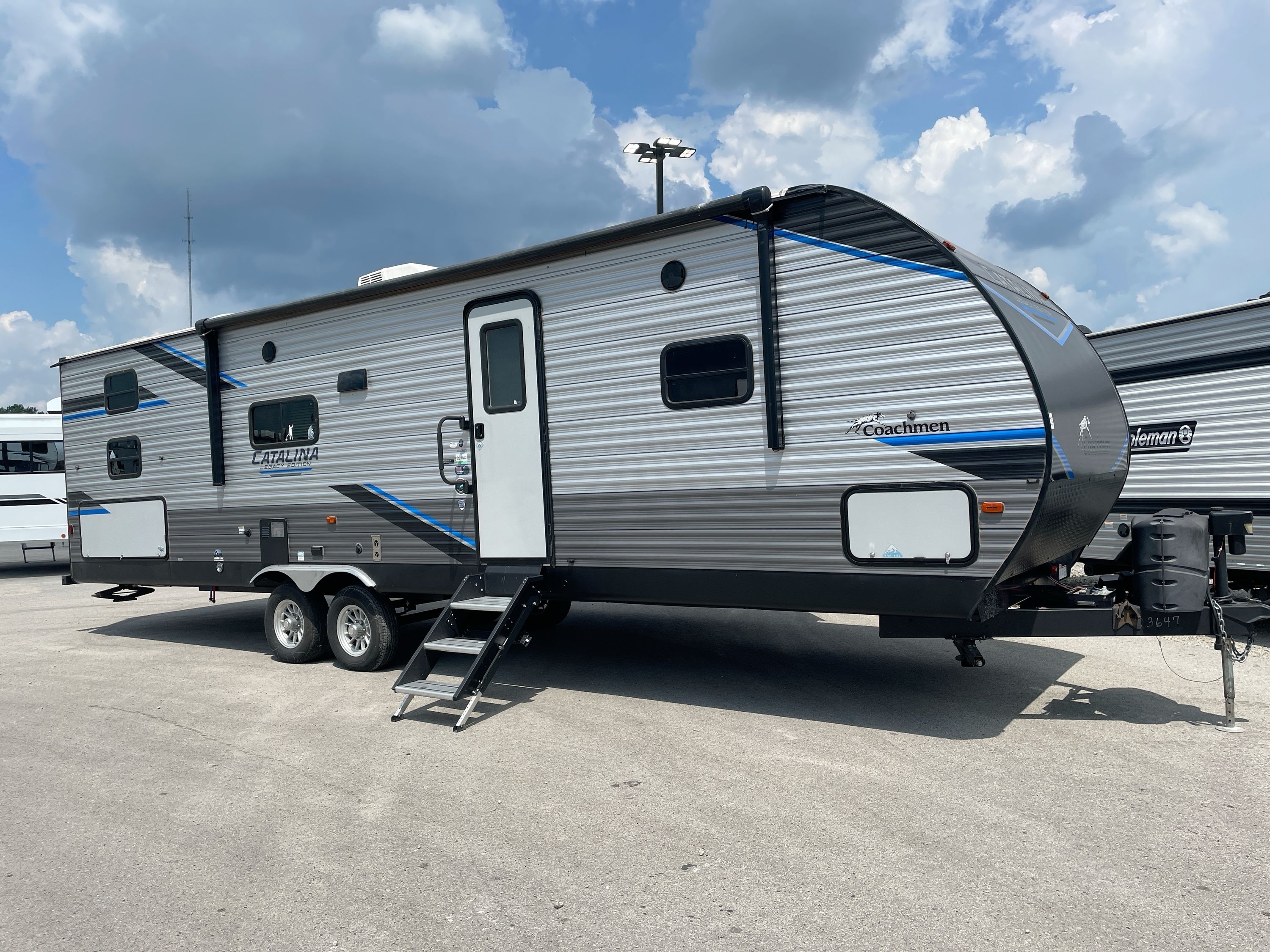 2022 Coachmen CATALINA LEGACY 303QBCK in braidwood IL